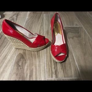 Michale Kors Patent Red Wedges